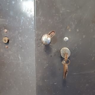 Antigua Taquilla metalica vintage