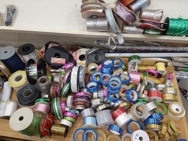 VENDITA: più di 60 nastri e nastri regalo