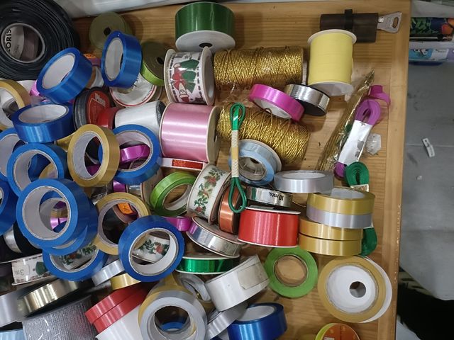 VENDITA: più di 60 nastri e nastri regalo