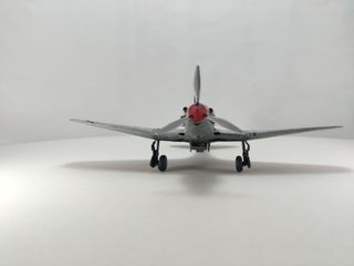 Maqueta de MiG-3 Soviet Fighter de Zvezda en 1/72