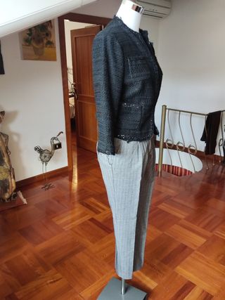 Completo donna giacca e pantalone. Zara. S