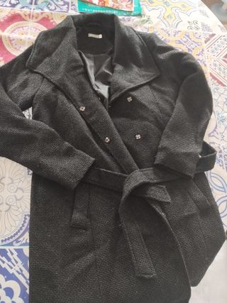 Abrigo negro talla 40