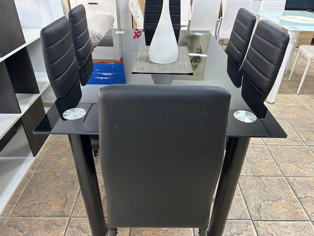 Juego de Comedor Moderno en Negro, Envios.