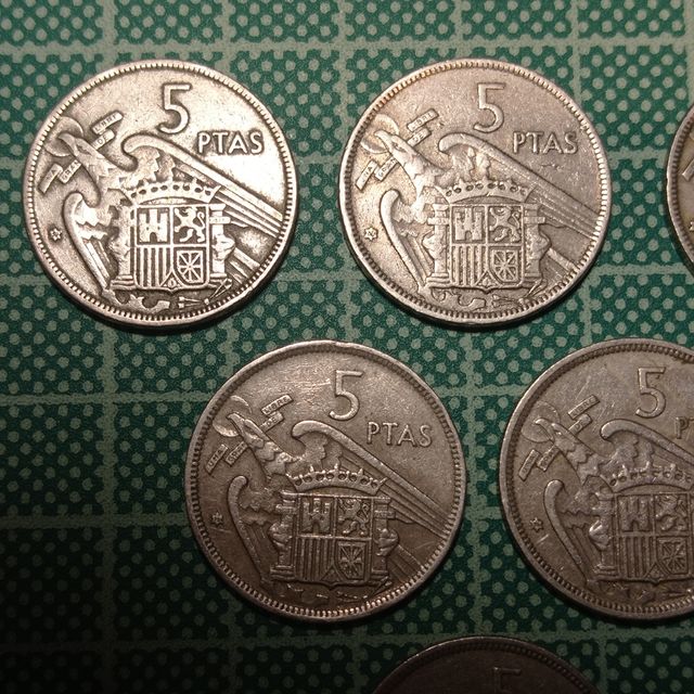 Monedas de 5 pesetas de Franco de 1957