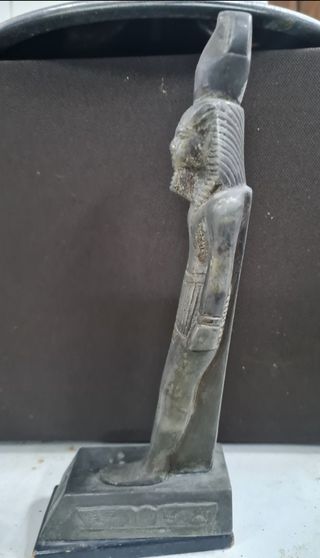 Statua faraonica in bronzo