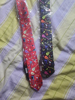 Guitarra corbata para músico nueva Vea!