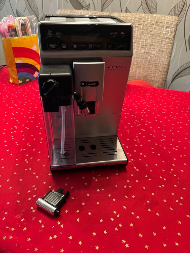 Cafetera superautomatica Delonghi