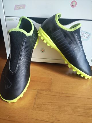 Botas fútbol Puma 34,5