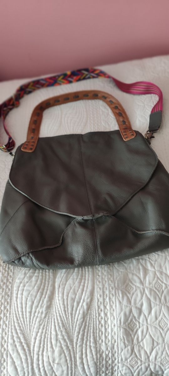 Bolso de piel