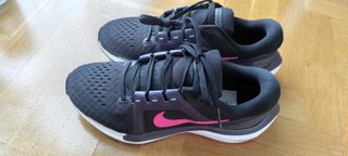 Zapatillas Nike vomero talla 38
