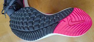 Zapatillas Nike vomero talla 38
