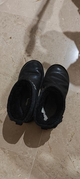 Ugg