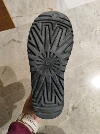 Ugg