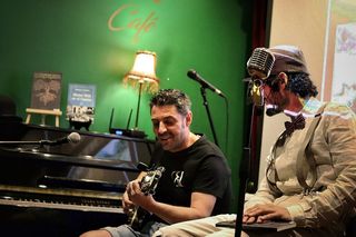 Clases de guitarra, bajo, ukelele..