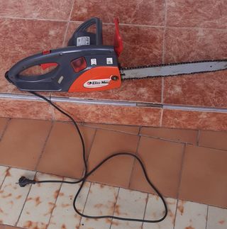 Motosierro eléctrico en buen estado