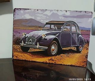 Classica auto d'epoca in latta