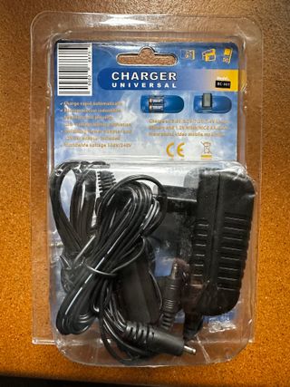 Cargador Universal Baterias Foto, video, AA, AAA..