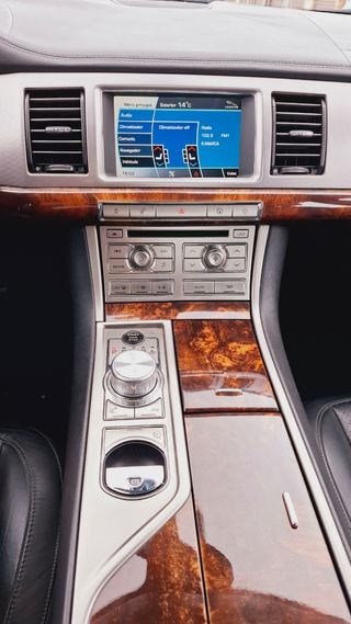 Jaguar XF 2008