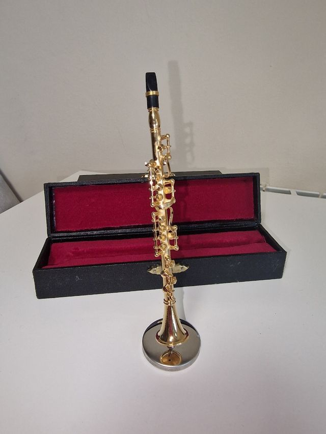 Miniatura saxo soprano