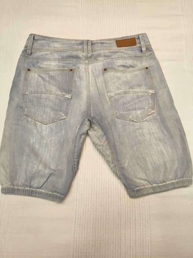 Pantalón corto tipo cargo mujer