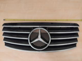 Parrilla coche Mercedes