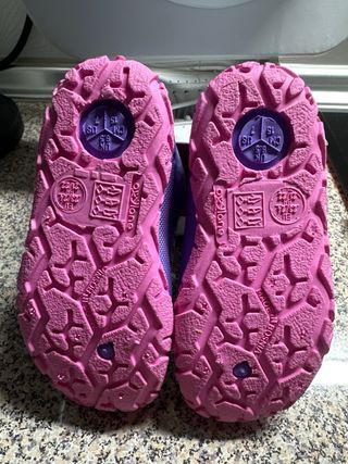 Escalopines niña playa.           8