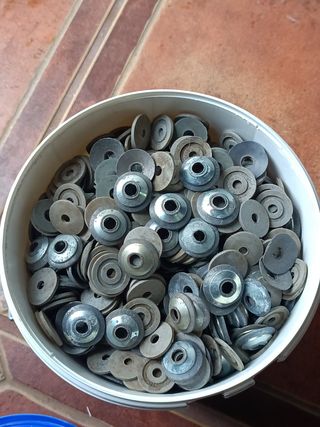Arandelas galvanizadas de plomo .