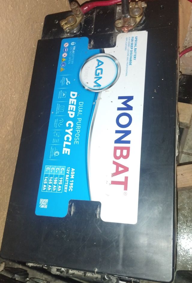 Batería para placas solares con pocos ciclos 