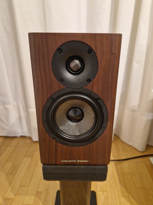 Altavoces Acoustic Energy AE500