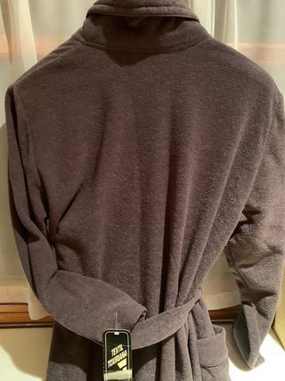 Bata unisex sin estrenar con etiqueta