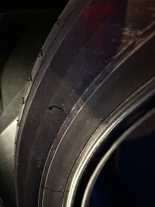 1 neumático YOKOHAMA 225/60 R18