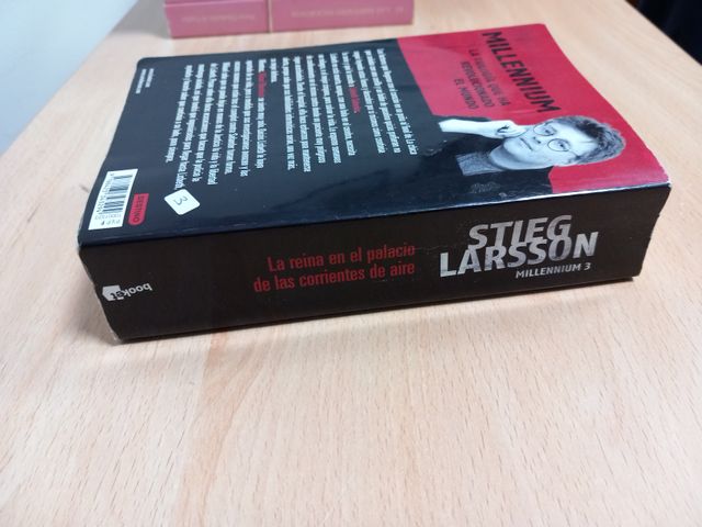 LA REINA EN EL PALACIO DE .. S Larsson