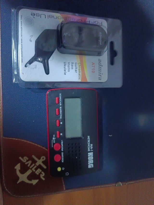 Afinador metrometro guitarra