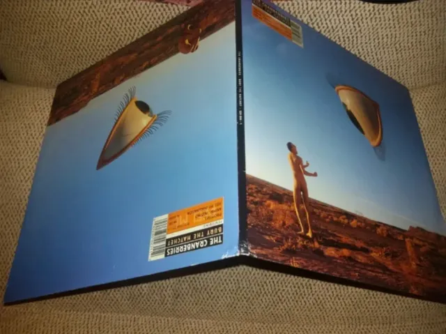 THE CRAMBERRIES - BURY THE HATCHET.