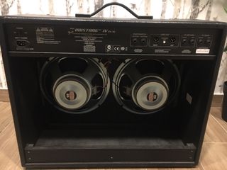 Amplificador fender mustang IV