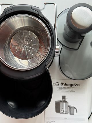 Extractor de zumo Orbegozo como nuevo acero inox