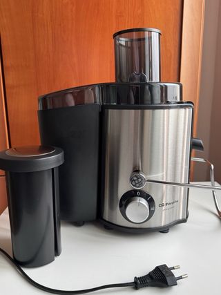Extractor de zumo Orbegozo como nuevo acero inox