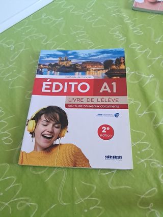 2 Libro frances A1
