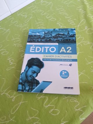2 Libro frances A1