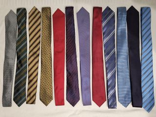 Vendo 12 corbatas de marca DI-BYE