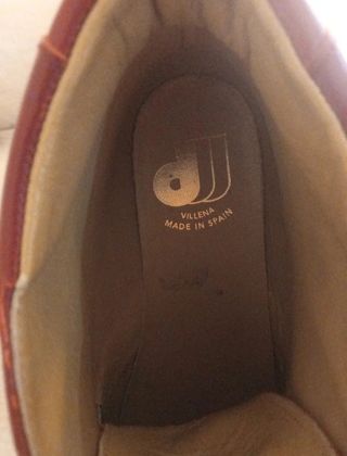 Preciosos botines de piel. España  BJJ