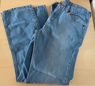 Pantalon levis 