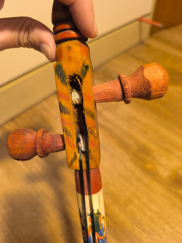 Violín egipcio