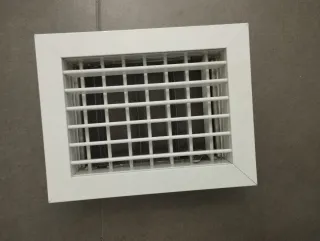 Salida conducto aire acondicionado casa