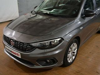 Fiat Tipo 1.6 Lounge 88kW (120CV) diesel Mjet 5p.