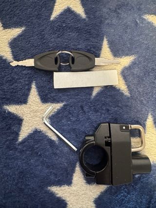 Candado para cascos