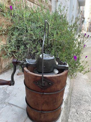 Antico frigorifero americano KFC 1