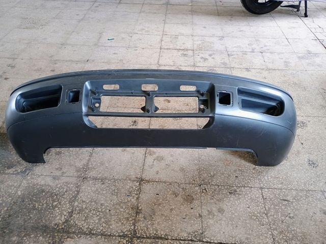 paragolpes delantero  Tata Safari