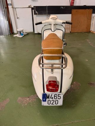 Vespa 150s