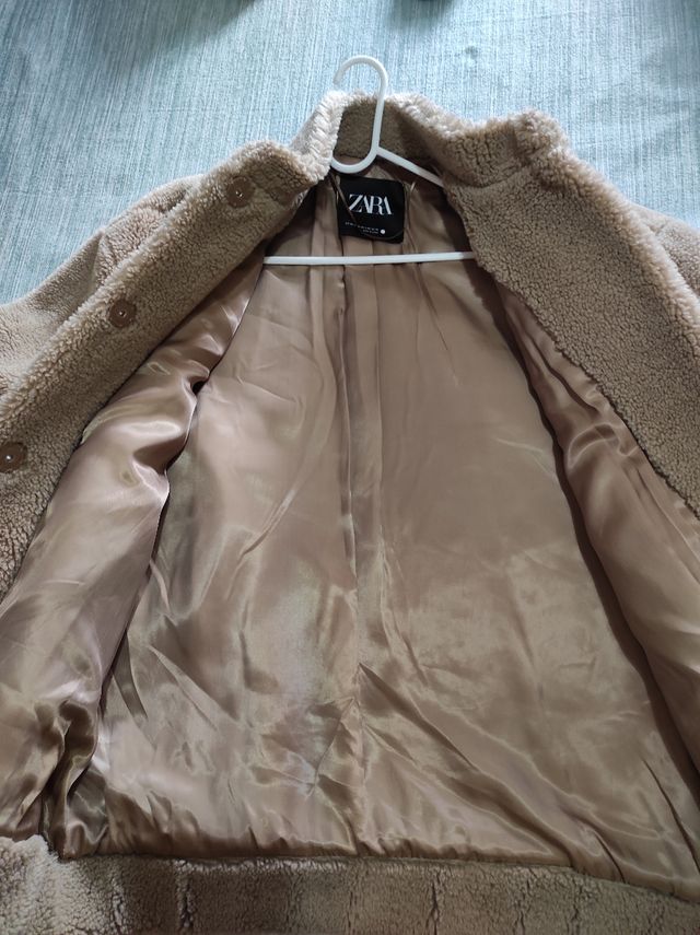 Abrigo de pelo teddy Zara